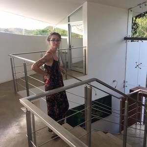 Meet your Posher, Larisa